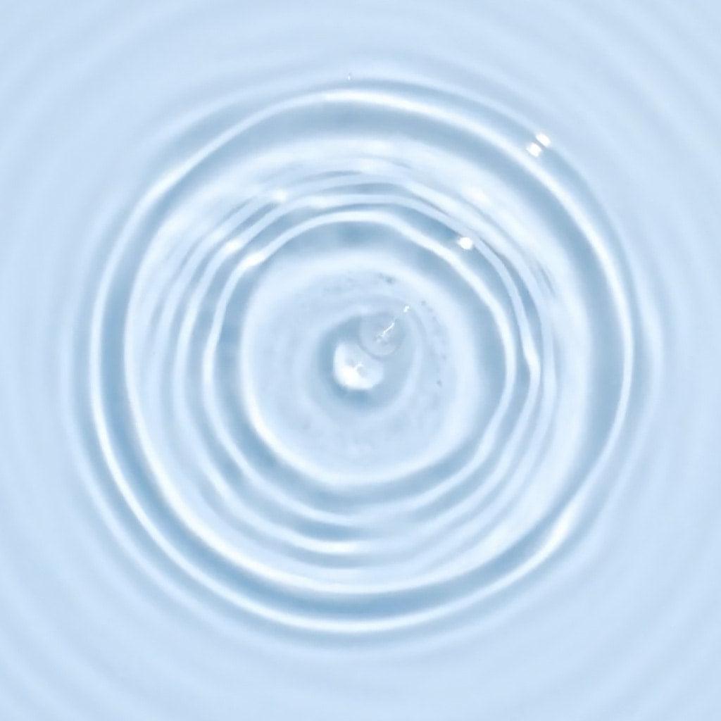 Isntree Ultra-Low Molecular Hyaluronic Acid Toner 300ml at Embé Skin Korean and Japanese Beauty Skincare