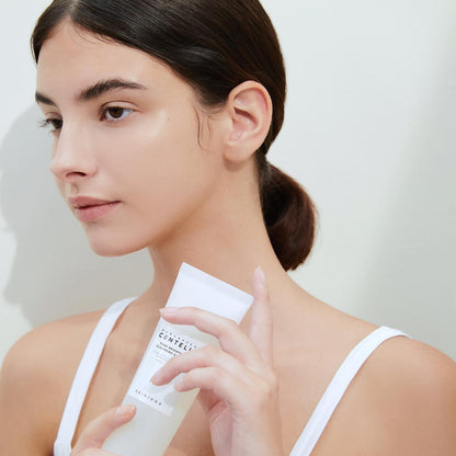Madagascar Centella Tone Brightening Cleansing Gel Foam