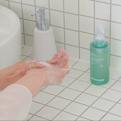 pH Cleansing Gel Foam